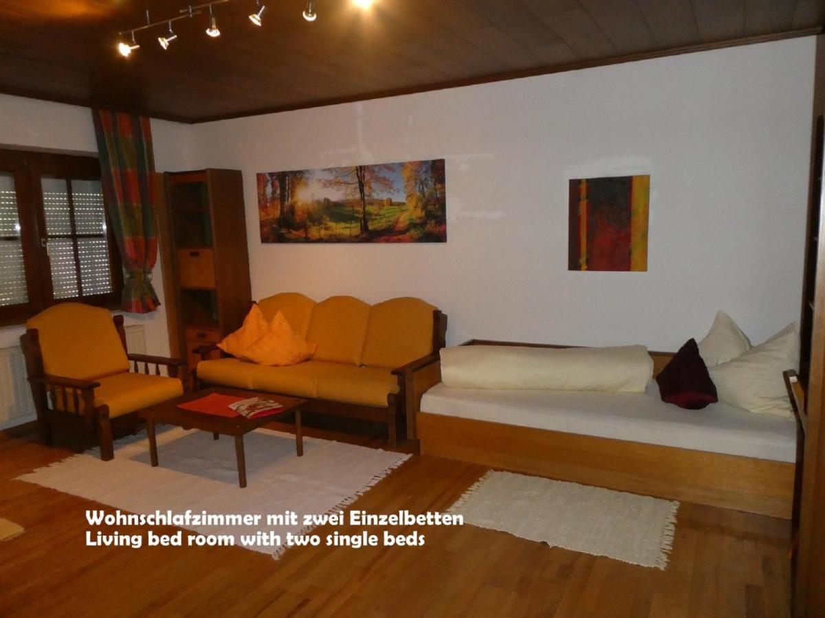 Gaestehaus Am Weinberg - Schlager Prinzersdorf Bagian luar foto