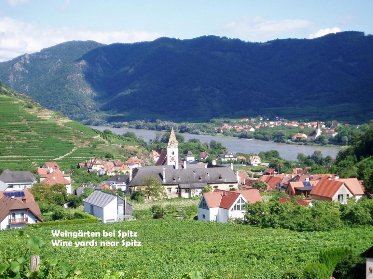 Gaestehaus Am Weinberg - Schlager Prinzersdorf Bagian luar foto